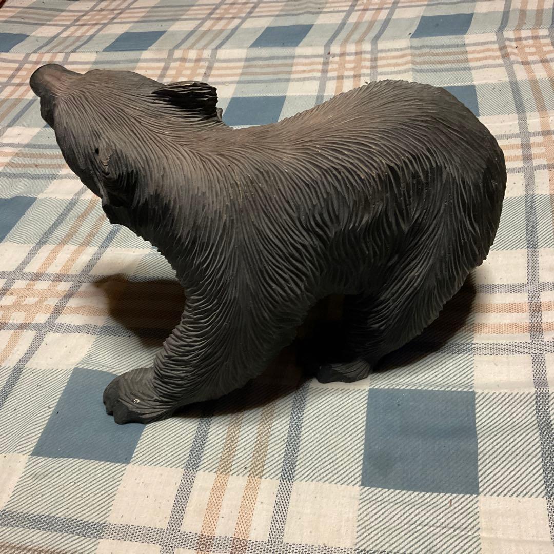 北海道　木彫りの熊　作者不明？【かなり大きな物で、30センチ、幅、19センチ】