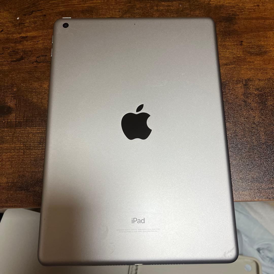 【美品】iPad 第6世代 32GB WiFiモデル