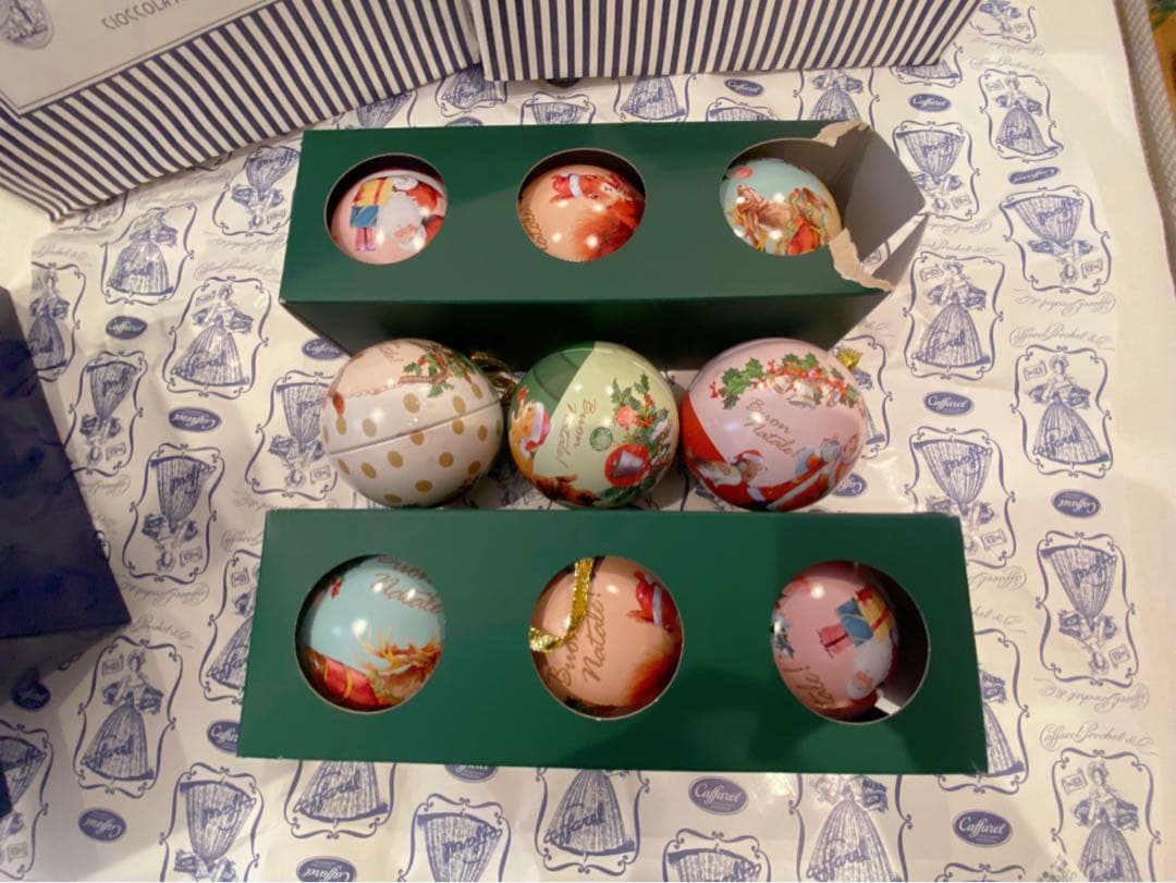 Caffarel オーナメント15個 クリスマス缶2個 まとめ売り カファレル