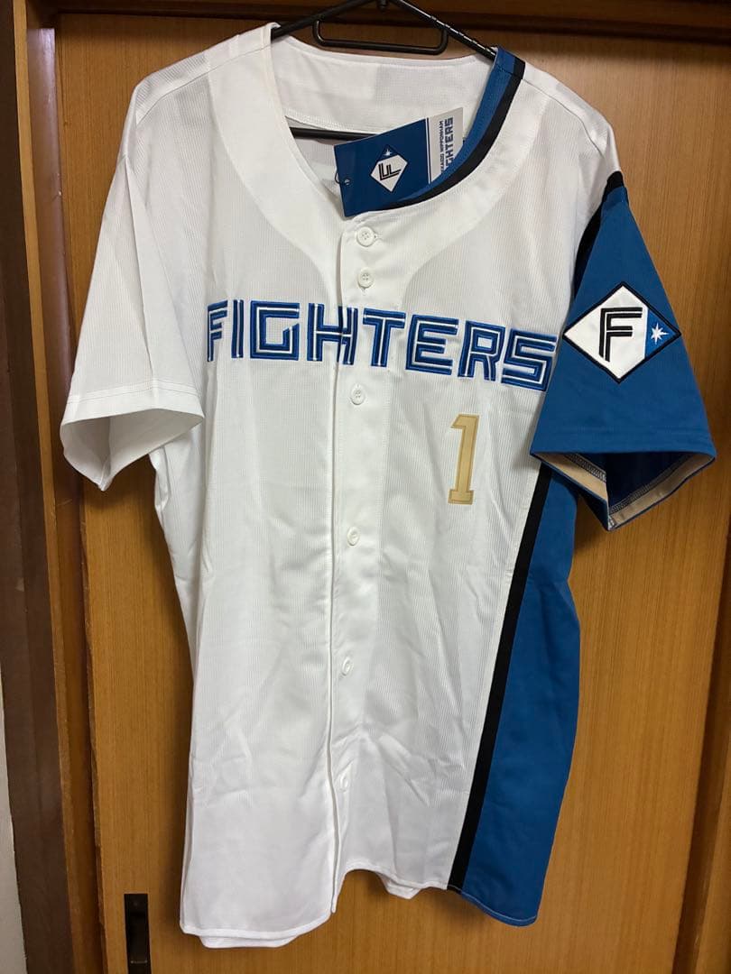 タ*ー様 新品未使用タグ　日ハム　日本ハムファイターズ　新庄監督　BIGBOSS