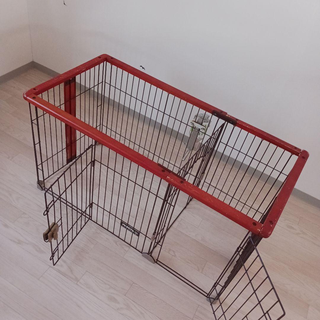 大きなペット用サークル 赤茶色