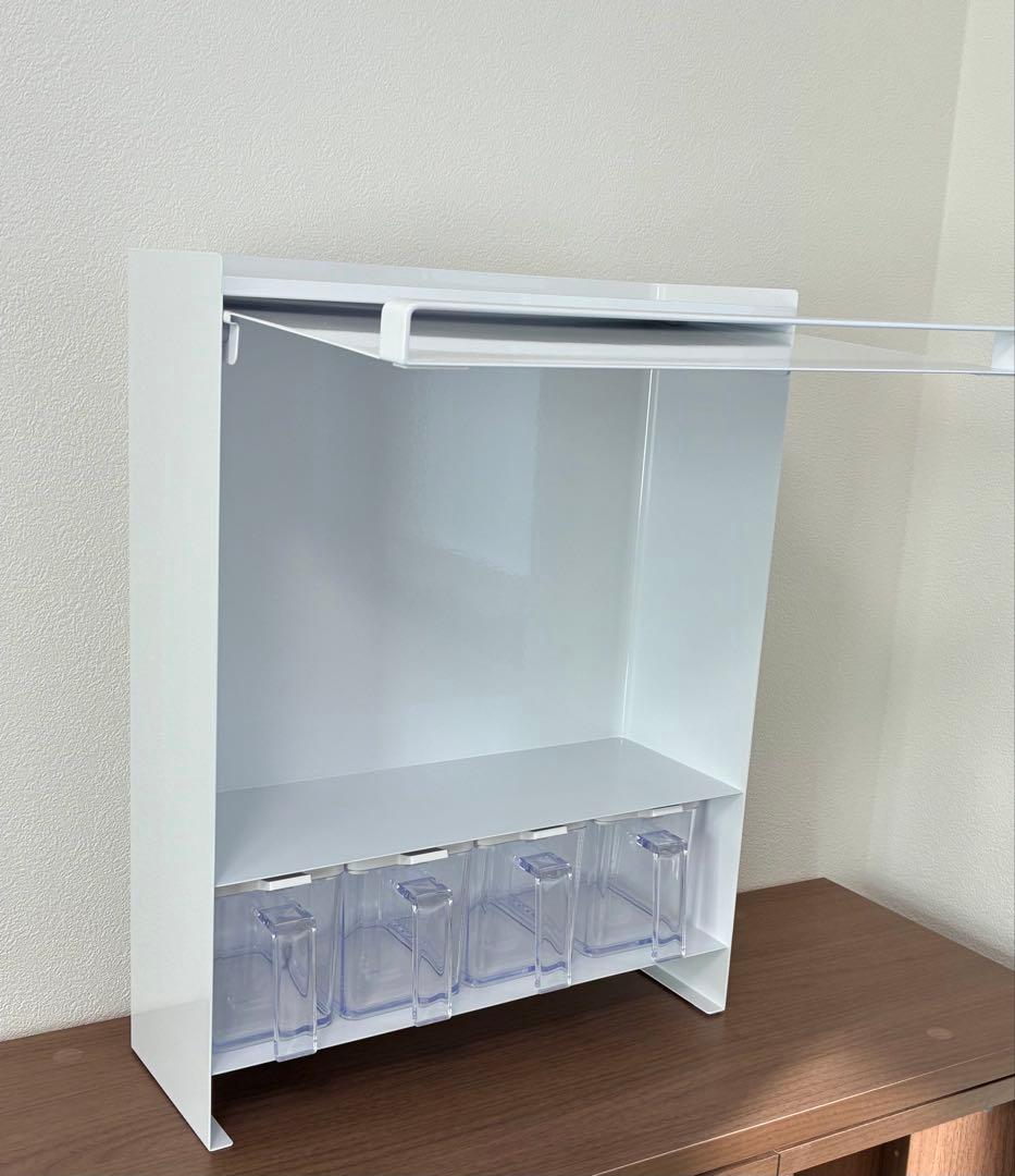 【未使用品】tower 隠せる調味料ラック　ホワイト　調味料ラック付き　送料無料