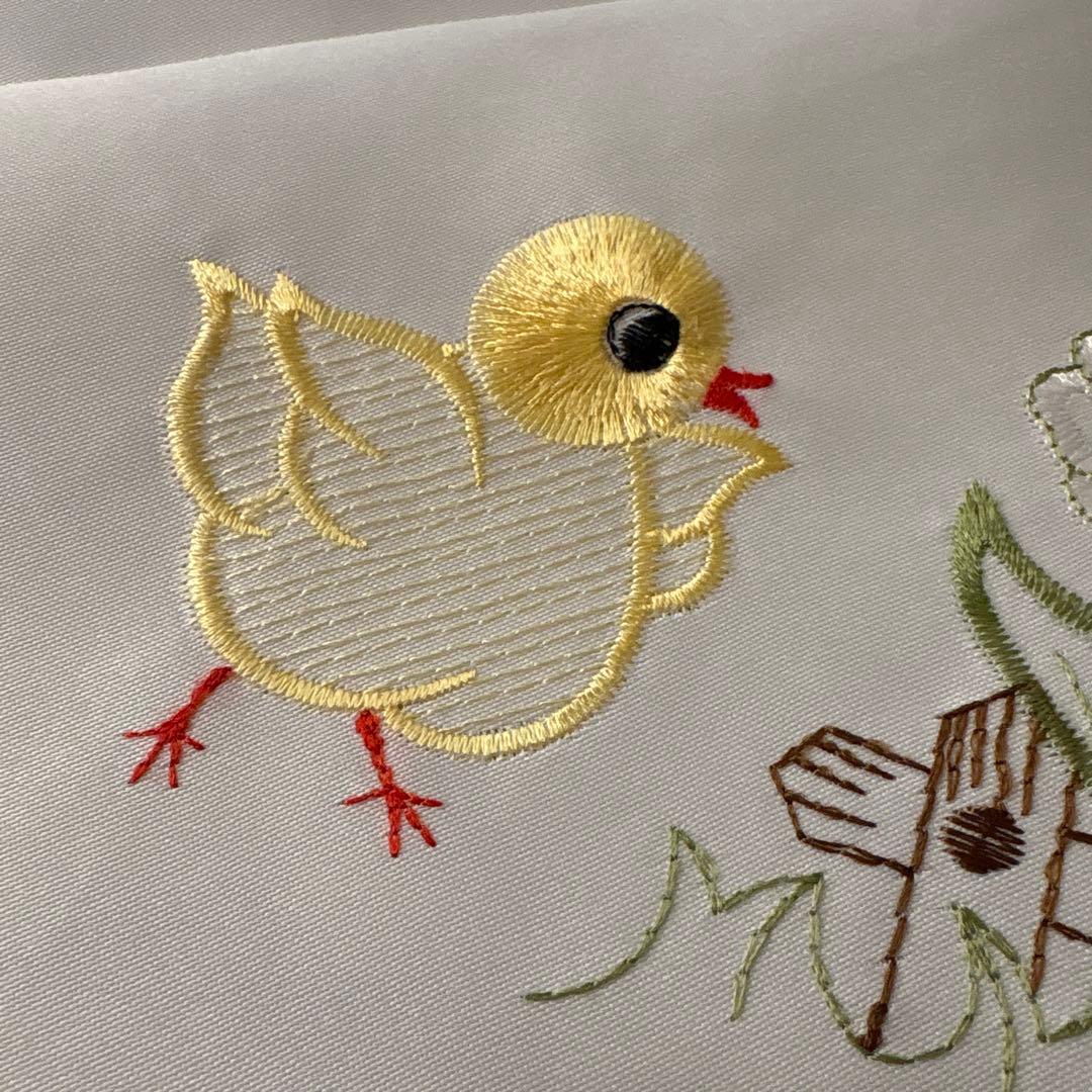 新品未使用品　フランス　テーブルクロス　ひよこ　Pâques イースター