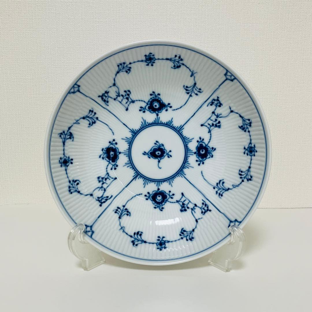 デンマーク製ロイヤルコペンハーゲン ブルーフルーテッド プレイン ボウル21.5