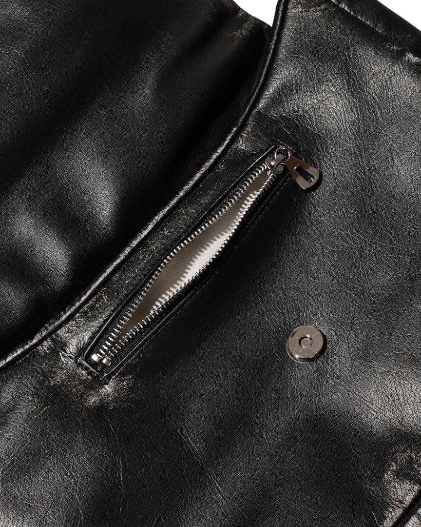 【完売】VINTAGE PADDED FLAP HOLIDAY BAG