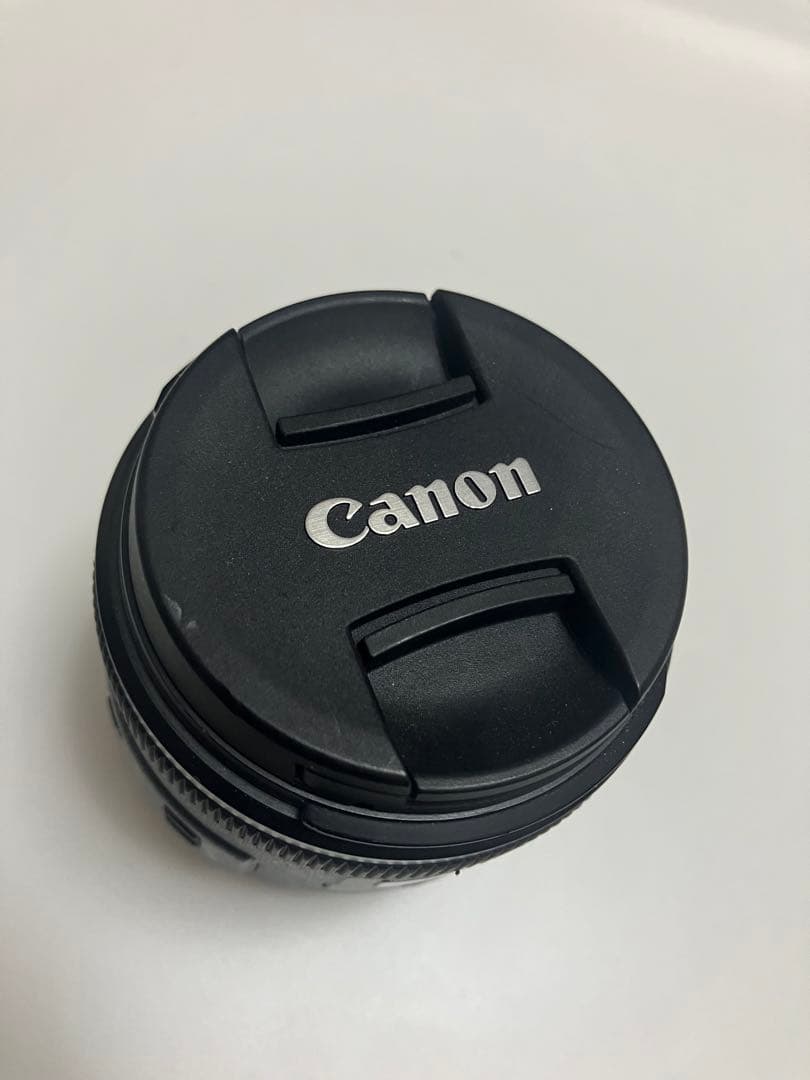 Canon EF 28mm f/2.8 IS USM レンズ