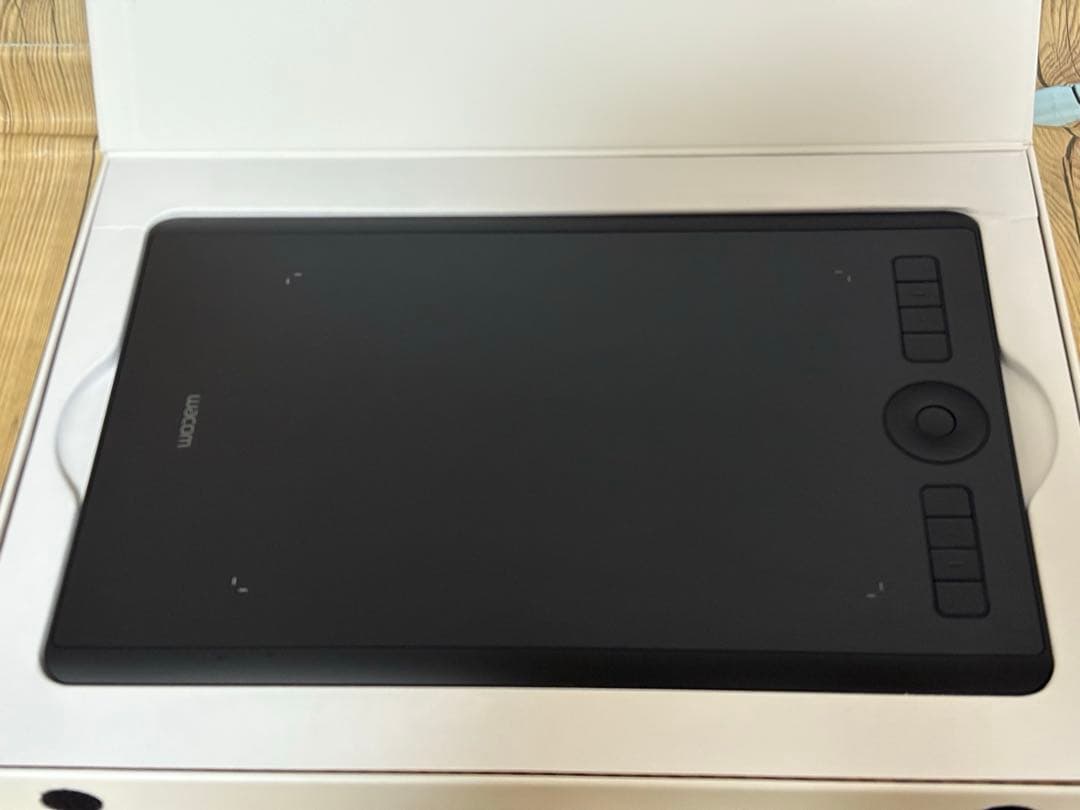 Wacom ワコム ntuos Pro Medium PTH-660/K0