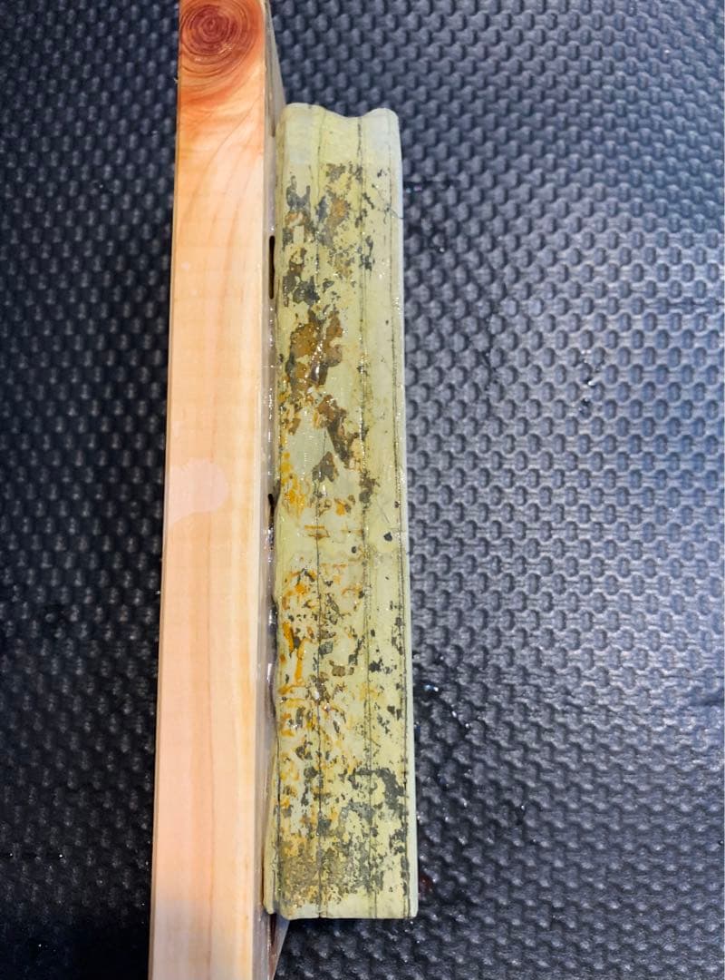 456 天然砥石　大平　巣板　青蓮華　仕上げ砥石　台付き　養生済