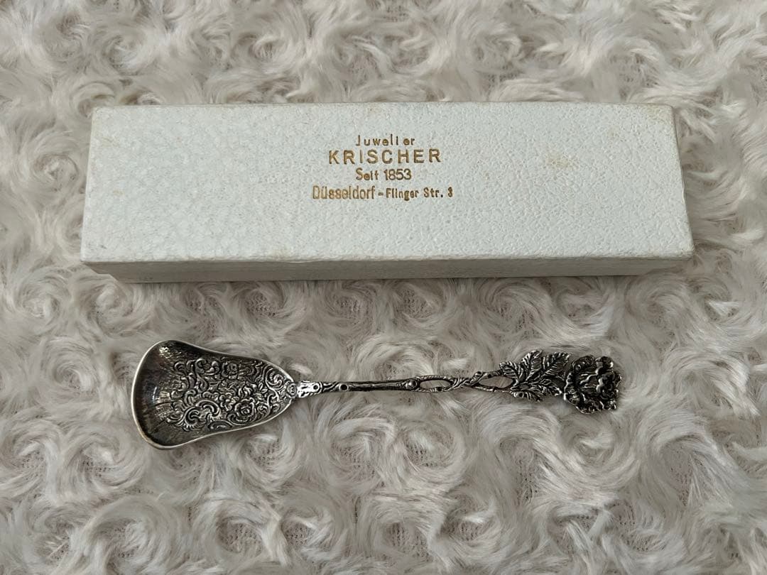 ドイツ　ヒルデスハイムローズ　スプーン〈１本〉純銀製835