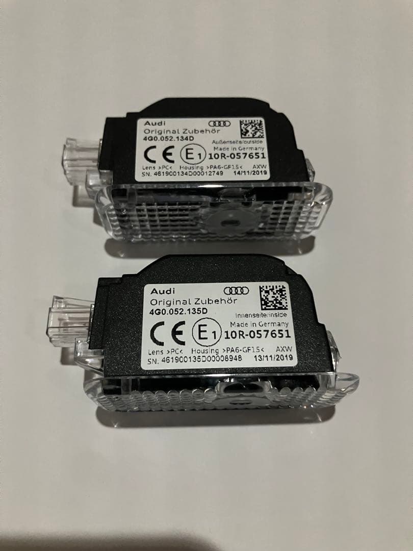 Audi純正エントリーライト Audi Einstiegs-LED