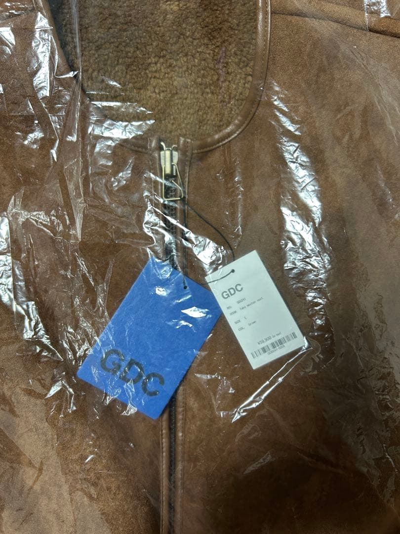 トップス GDC Vegan Mouton Vest