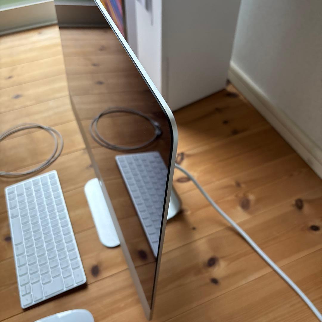 iMac Retina 4K 21.5インチ(2017)