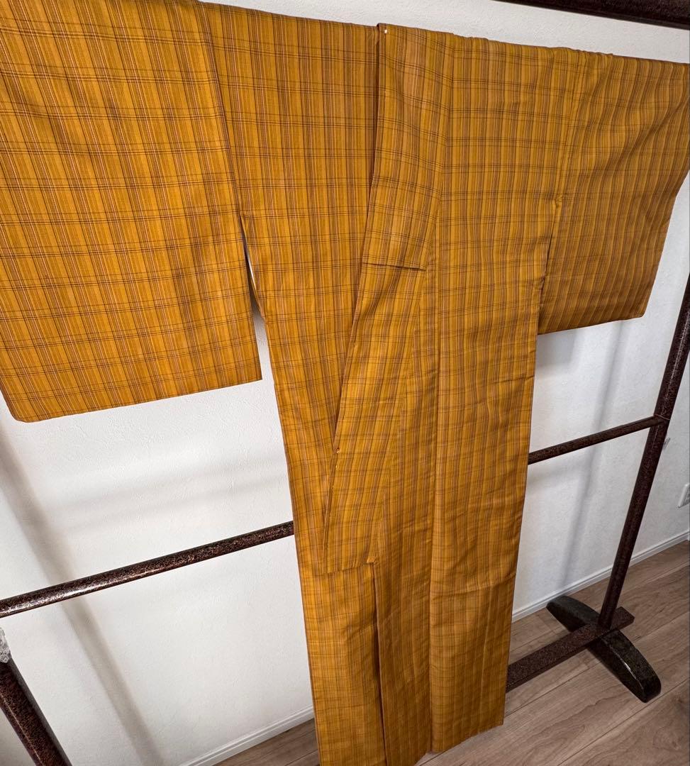 美品　本場黄八丈　綾織　現代　着物　正絹　紬　シンプル　163㎝