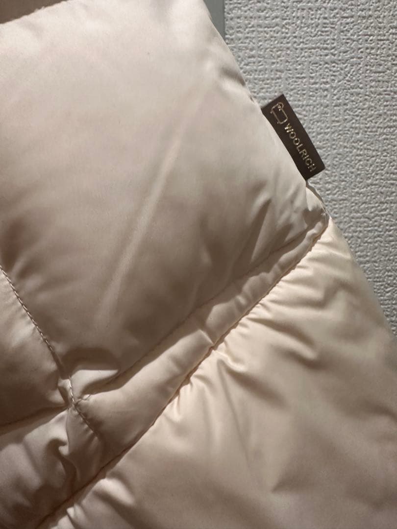 Woolrich アイボリー キルティングポンチョ M