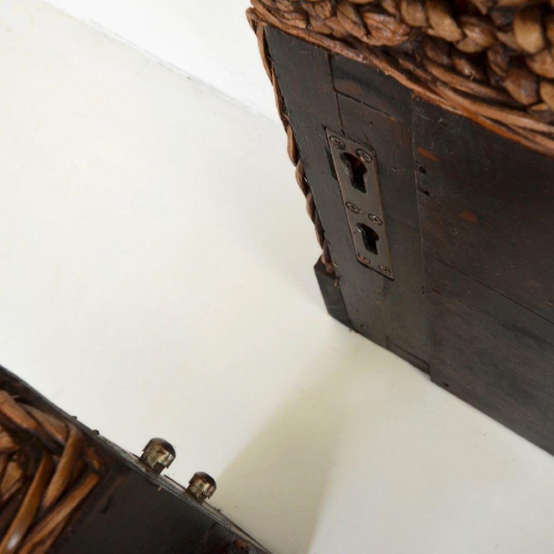 【りょう】ウォーターヒヤシンスベッドフレーム